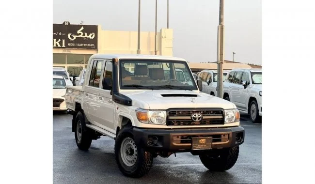 2023 Toyota Land Cruiser Pickup DC 79  V8 4.5L  DIESEL در امارات