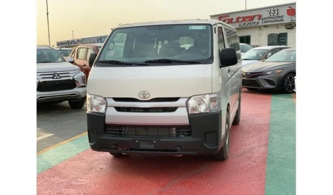 2023 Toyota Hiace Standard Roof 15 Seater 2.5L Diesel FWD ون سفید تویوتا در دبی