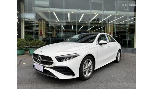 2023 Mercedes-Benz A 180 سفید در دبی