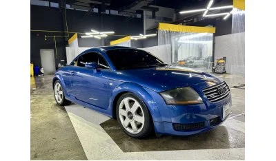 Audi TT آبی مدل 2001 در دبی