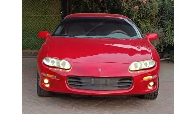 Chevrolet Camaro قرمز مدل 1999 در دبی