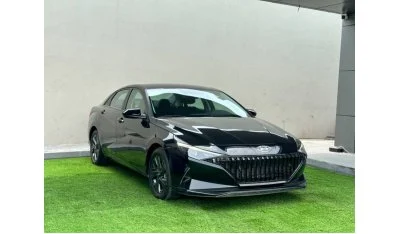 2022 Hyundai Elantra مشکی در دبی