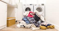 علت سوراخ شدن لباس در ماشین لباسشویی چیست؟