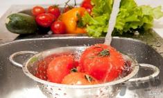 آموزش شستشوی بهداشتی سبزیجات و میوه‌ها