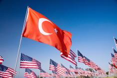 تنش دیپلماتیک میان ترکیه و آمریکا / صدور انواع ویزا بین دو کشور لغو شد