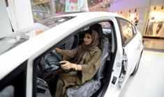 برگزاری موتورشو motorshow ویژه زنان عربستانی