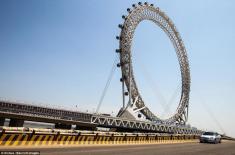 افتتاح بزرگترین چرخ فلک بدون چرخ‌دنده جهان را تماشا کنید