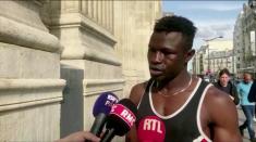 فداکاری مهاجر اهل مالی، پاریسی ها را حیرت زده کرد + ویدیو