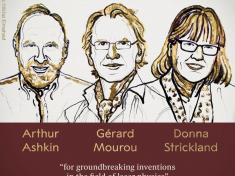 برندگان جایزه نوبل فیزیک 2018 معرفی شدند