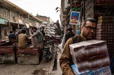 خروج چشمگیر افغانی ها از ایران / 700 هزار افغان پس از سقوط ارزش ریال، خارج شدند
