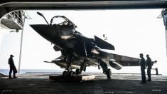 فرانسه اولین جنگنده مدرن رافال را به قطری ها تحویل داد