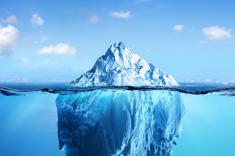دزدیدن آب گرانبهای کوه یخ به ارزش میلیون تومان!