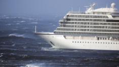 گرفتار شدن 1300 توریست در یک کشتی تفریحی  در نروژ