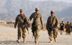 جنایت جنگی سربازان آمریکایی در افغانستان / تصمیم دولت ترامپ جنجالی شد