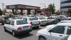 انتقادها از انتشار خبر سهمیه بندی بنزین / اجرای سهمیه‌بندی به تعویق افتاد؟