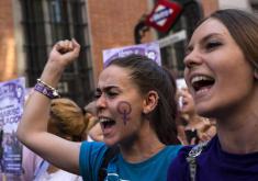 خشم عمومی در بارسلونا پس از پایان دادگاه متجاوزان جنسی دختر 14 ساله!