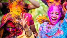 آلبوم عکس تماشایی از فستیوال رنگ هولی در هند